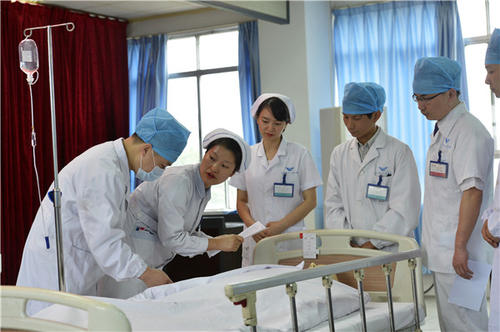 石家莊冀聯(lián)醫(yī)學(xué)院3+3大專，大專在本校讀嗎？