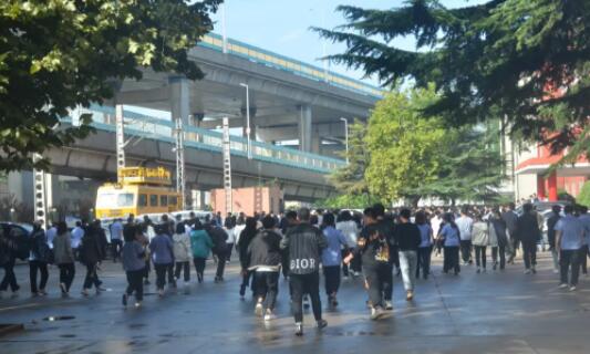 石家莊同創(chuàng)鐵路學(xué)?；锸迟M(fèi)多少錢