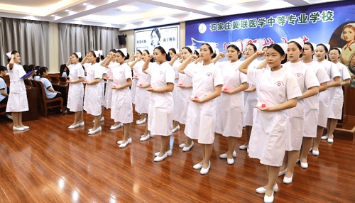  高中生怎么報(bào)考口腔醫(yī)學(xué)專業(yè)？