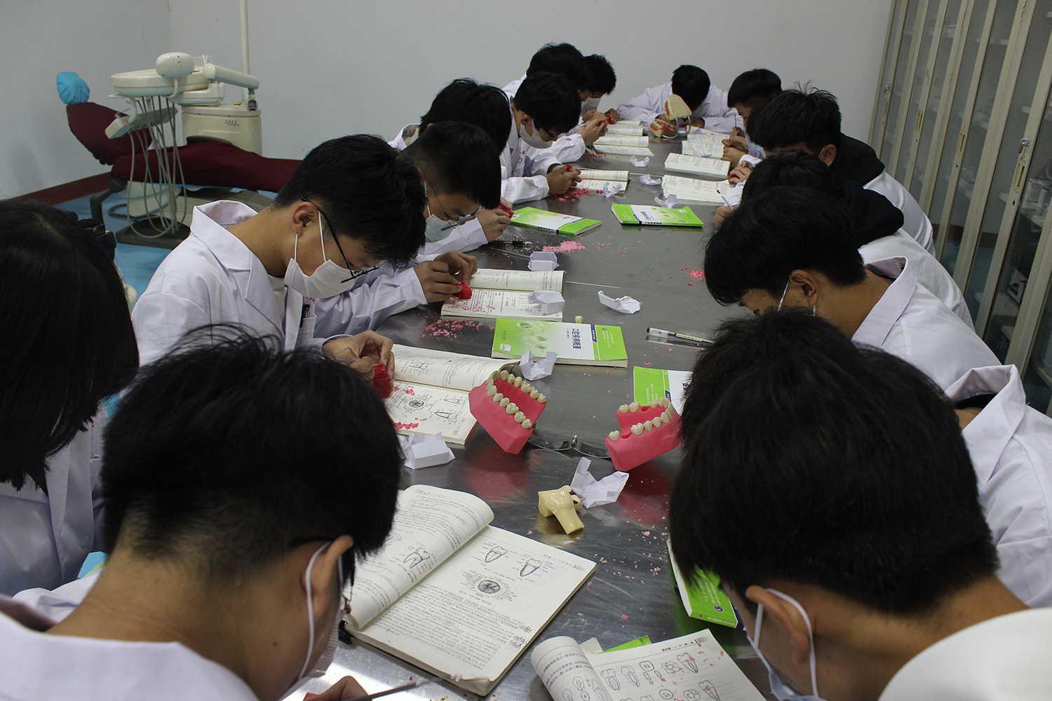 初中沒有畢業(yè)能上2024年春季班嗎