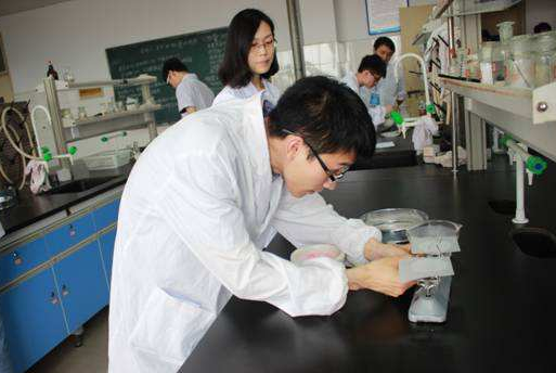 河北同仁醫(yī)學(xué)中等專業(yè)學(xué)校生物藥物檢驗(yàn)中專班招生