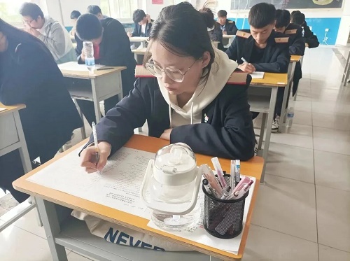 女生學(xué)計算機哪個專業(yè)最吃香