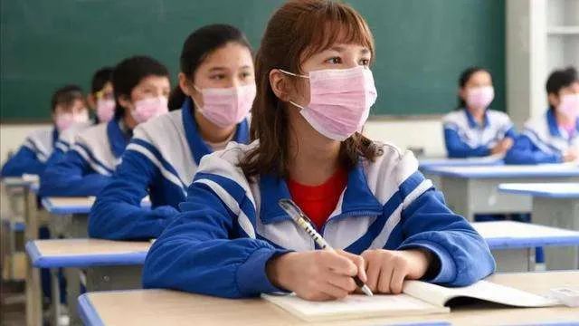 參加中考的學(xué)生要身份證嗎