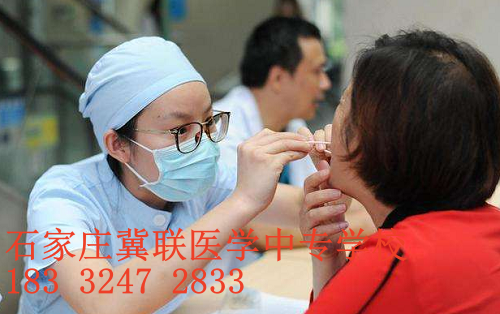 初中畢業(yè)生能學(xué)口腔醫(yī)學(xué)嗎？