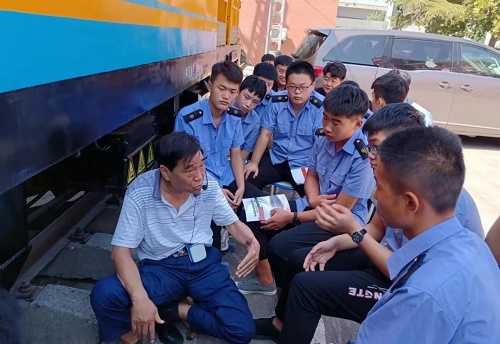 石家莊同創(chuàng)鐵路運(yùn)輸學(xué)?？梢詤⒂^嗎