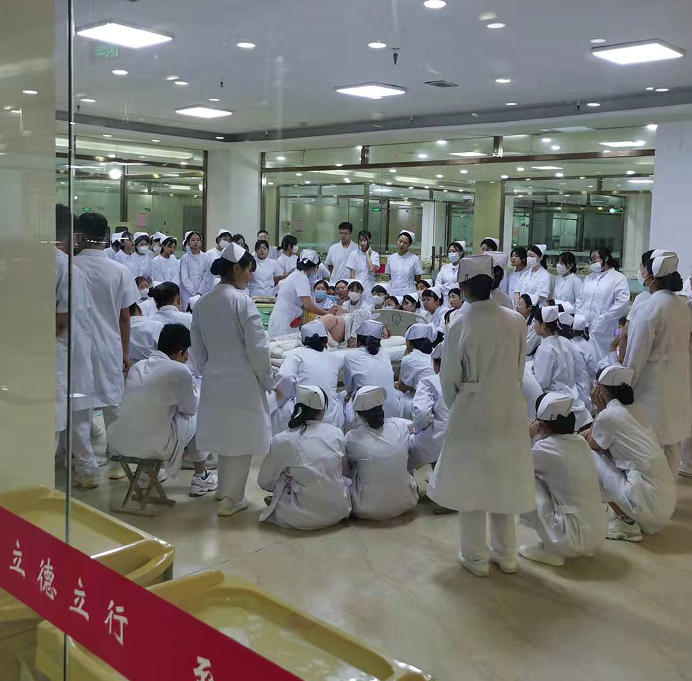 護(hù)理專業(yè)學(xué)生畢業(yè)后可以考哪些證書呢?