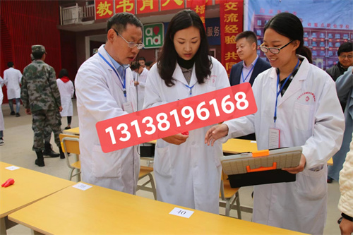 石家莊白求恩醫(yī)學(xué)中專學(xué)校是全日制的嗎？