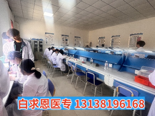 有紋身能報石家莊白求恩醫(yī)學中專學校嗎？